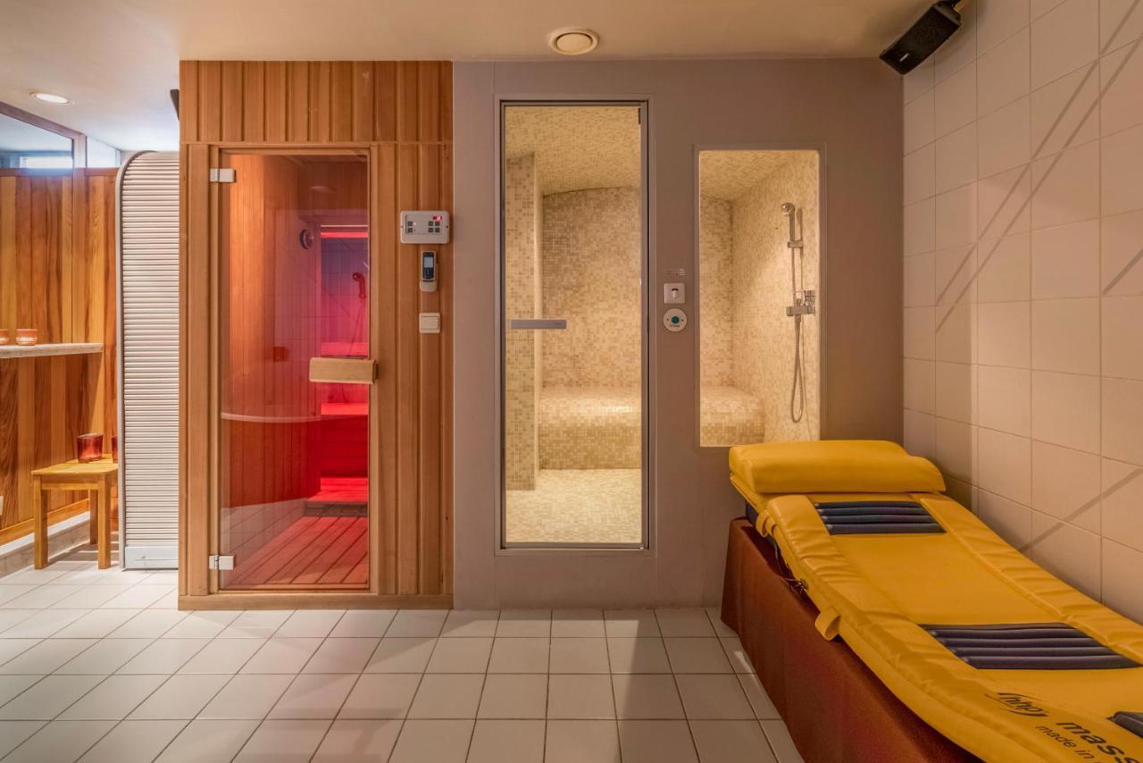 Beautyd Red Room Centrum Gullegem Wevelgem Exterior photo