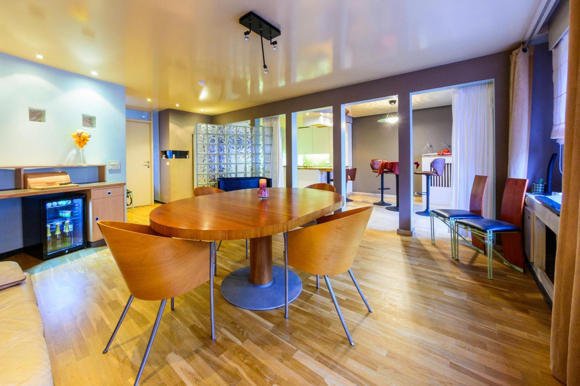 Beautyd Red Room Centrum Gullegem Wevelgem Exterior photo