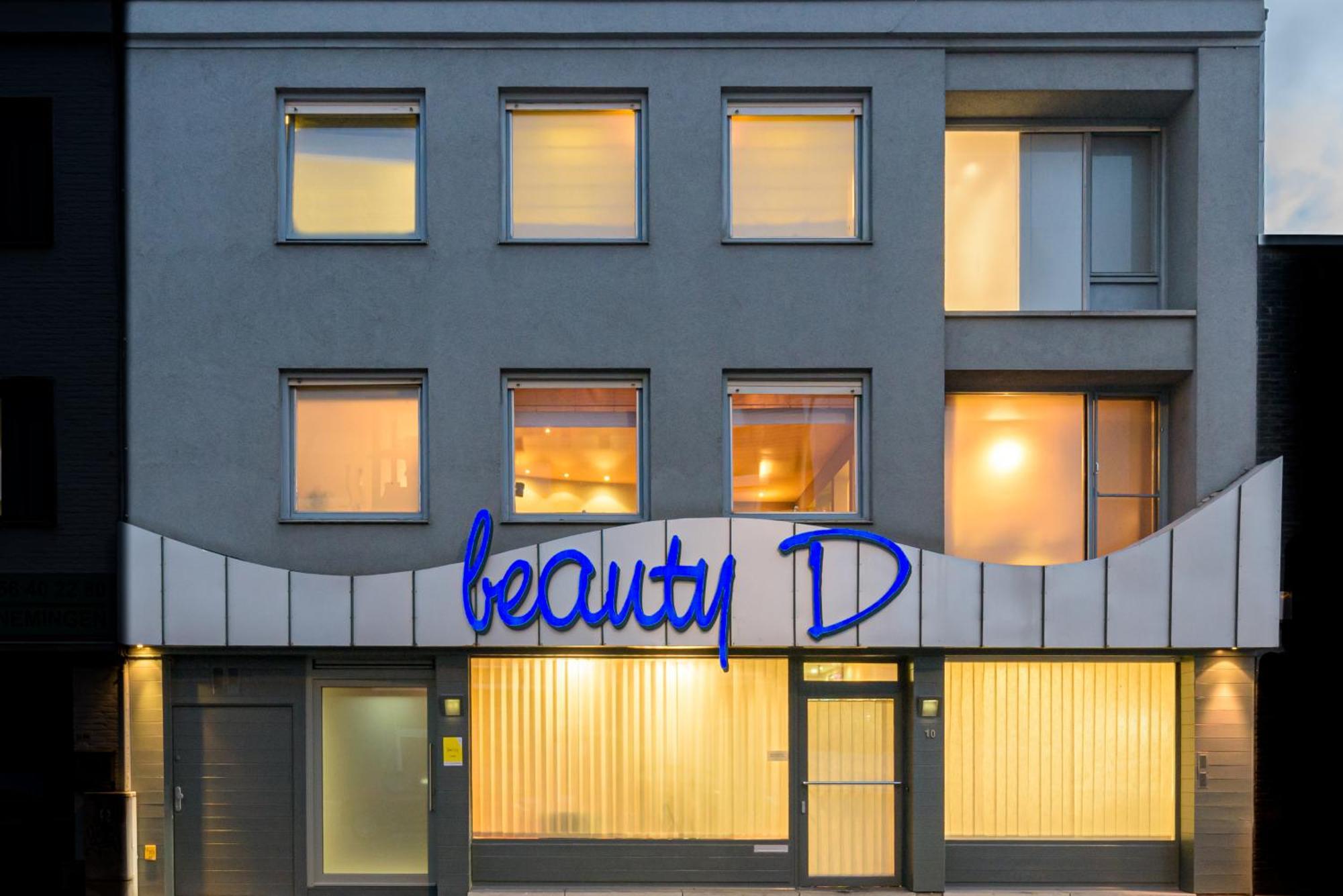 Beautyd Red Room Centrum Gullegem Wevelgem Exterior photo